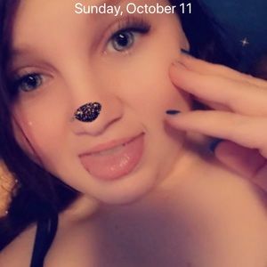 Meet your Posher, Courtney